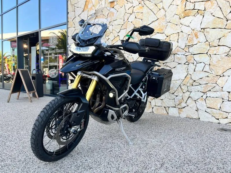 TRIUMPH 1200 Rally Explorateur FULL OPTIONS