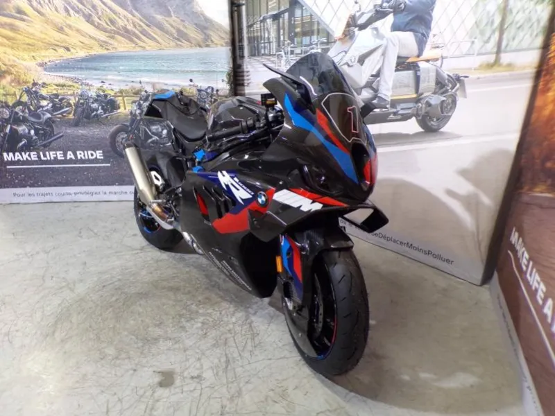 BMW M 1000 RR