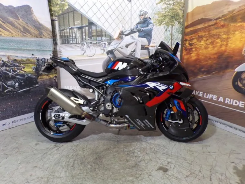 BMW M 1000 RR