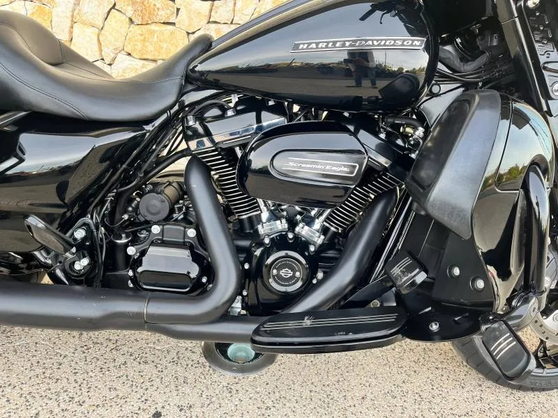 HARLEY-DAVIDSON TOURING 1868 Noir 2020