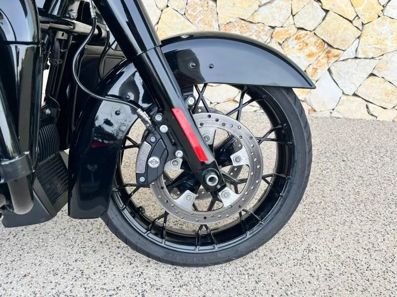 HARLEY-DAVIDSON TOURING 1868 Noir 2020