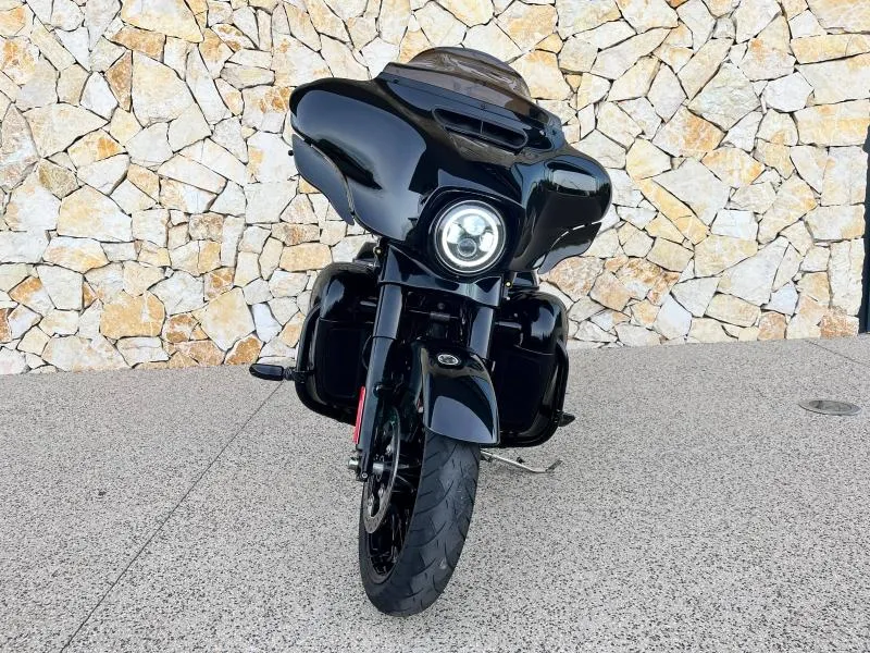 HARLEY-DAVIDSON TOURING 1868 Noir 2020