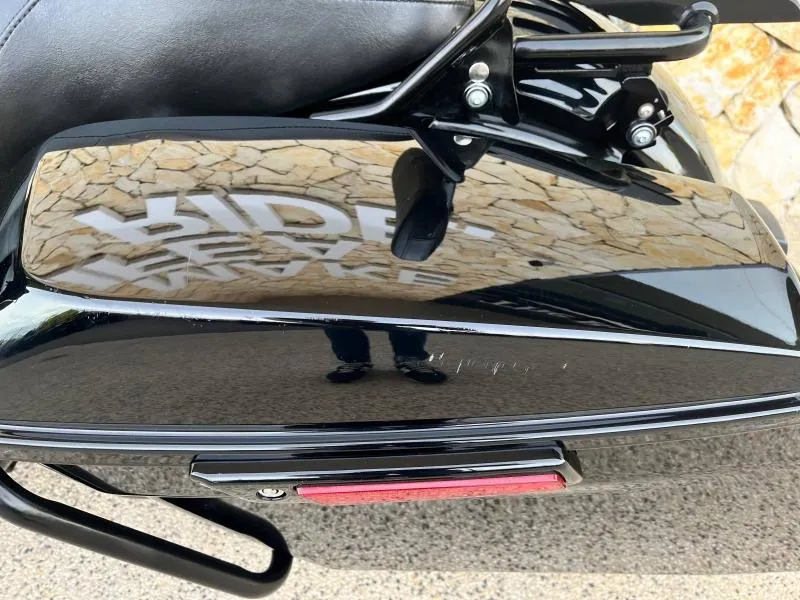 HARLEY-DAVIDSON TOURING 1868 Noir 2020