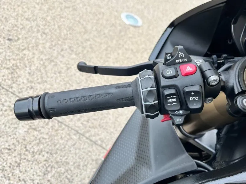 BMW 1000 RR PACK CARBONE M