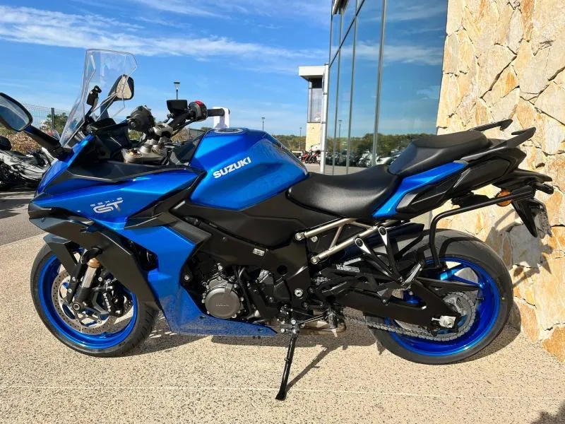 SUZUKI 1000 GT