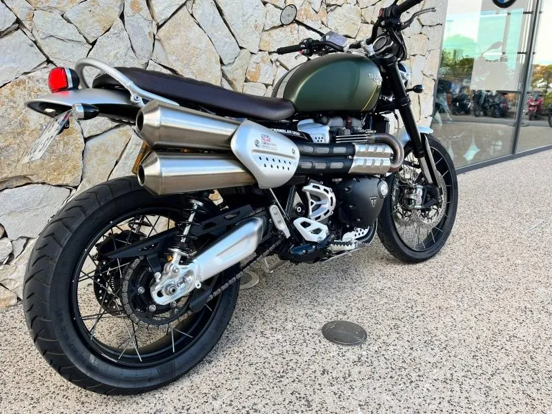 TRIUMPH 1200 XC