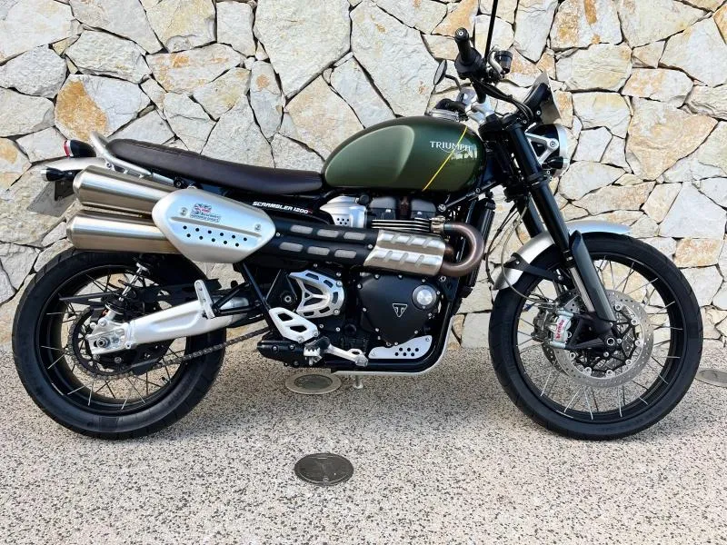 TRIUMPH 1200 XC