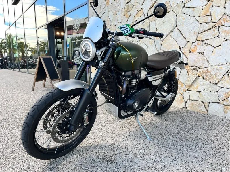 TRIUMPH 1200 XC