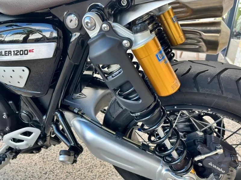 TRIUMPH 1200 XC