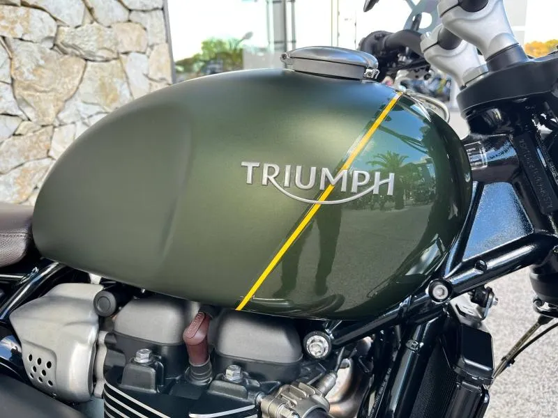 TRIUMPH 1200 XC
