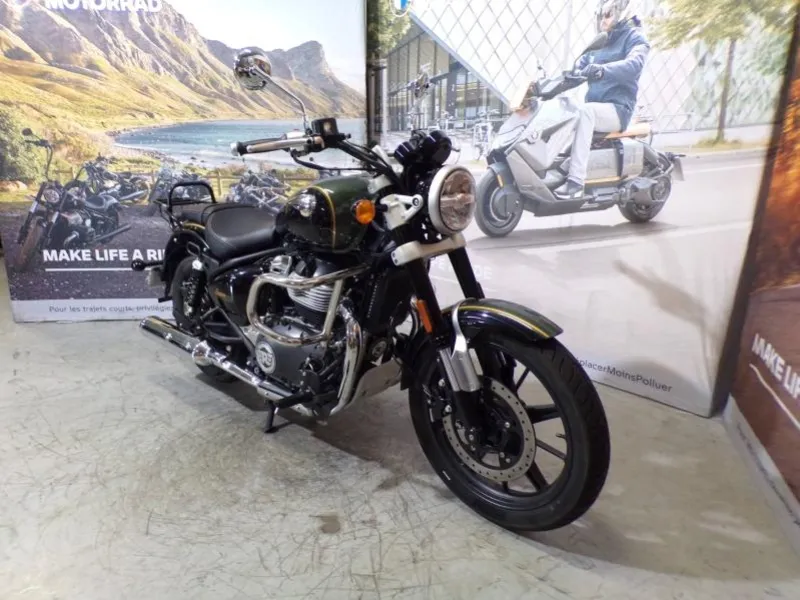 ROYAL ENFIELD Super Meteor 650 Interstellar