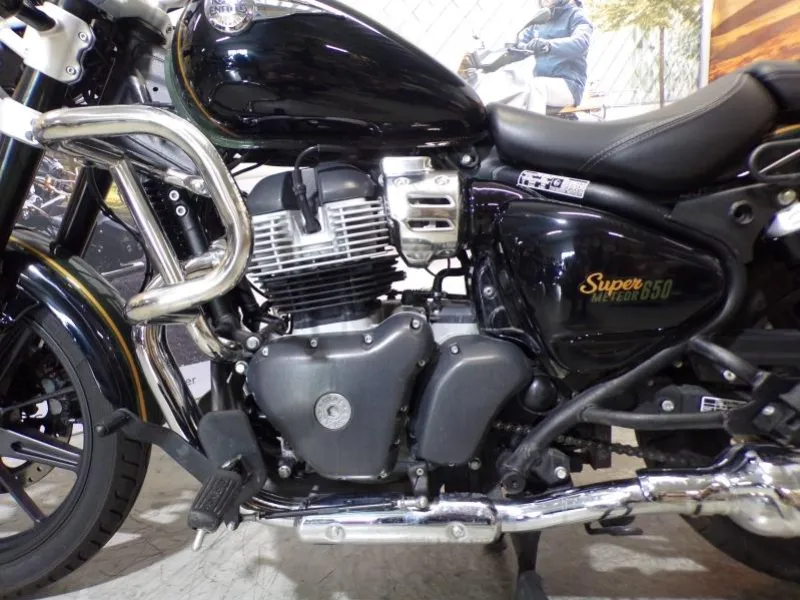ROYAL ENFIELD Super Meteor 650 Interstellar