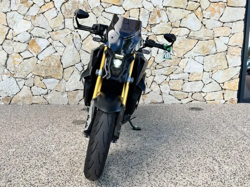 SUZUKI 1000 2023 + OPTIONS