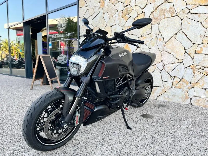 DUCATI Diavel 1200 Carbon ABS 2017