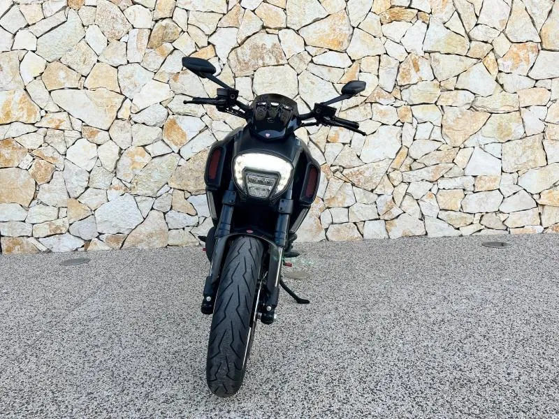 DUCATI Diavel 1200 Carbon ABS 2017