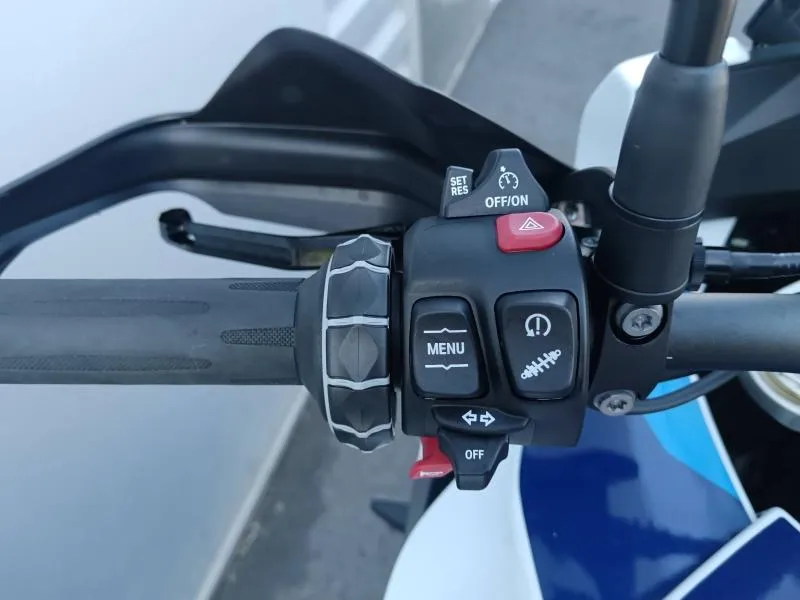 BMW S 1000 XR
