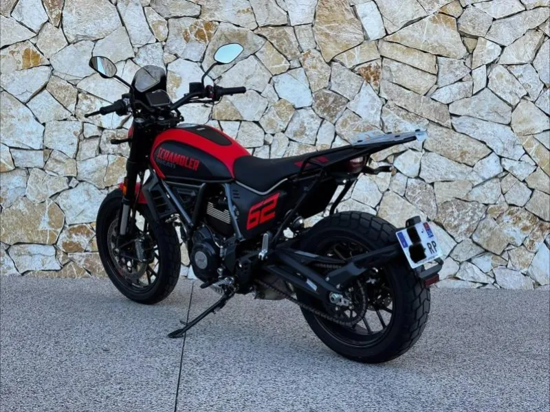 DUCATI Scrambler 800 Full Throttle