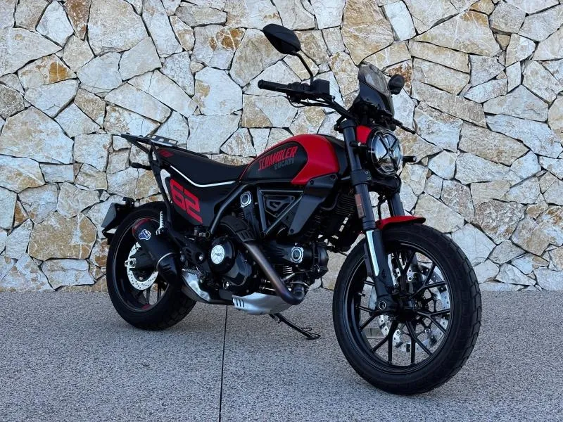 DUCATI Scrambler 800 Full Throttle