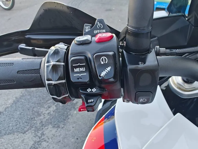 BMW S 1000 XR
