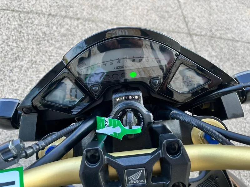 HONDA 1000 R 2011