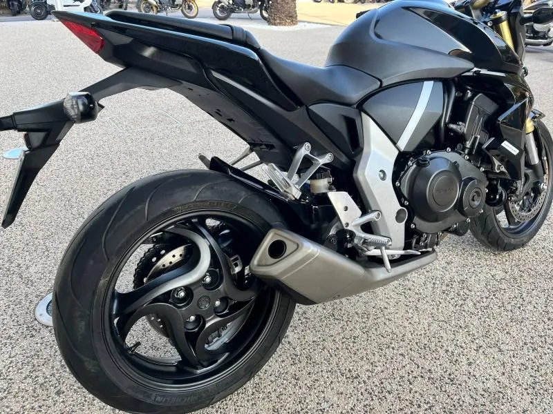 HONDA 1000 R 2011