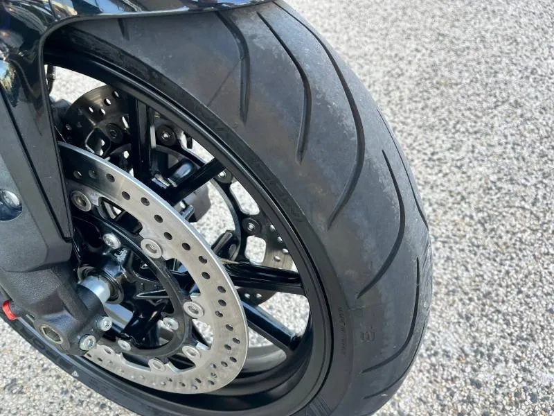 TRIUMPH 1050 + options