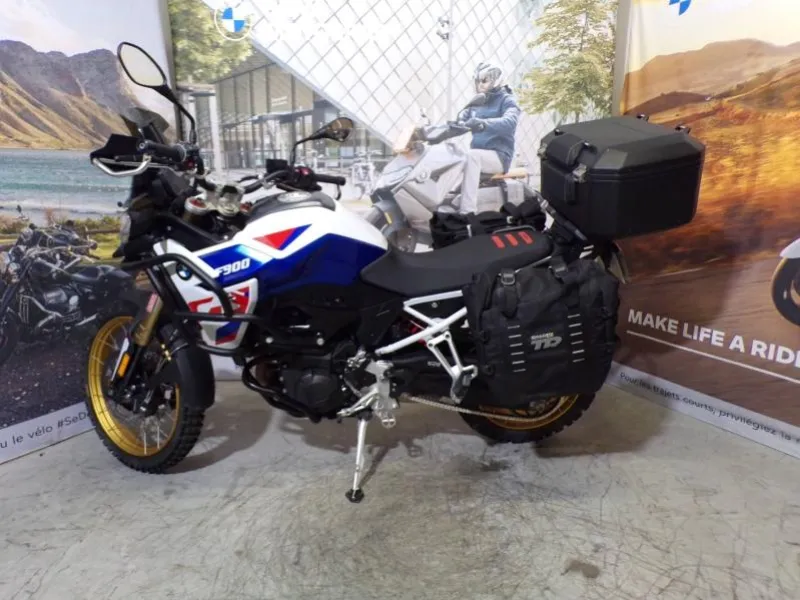 BMW F 900 GS