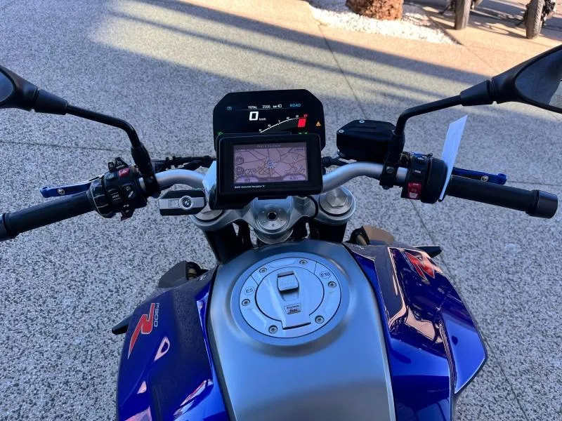 BMW 900 R FINITION PRO 105 CV