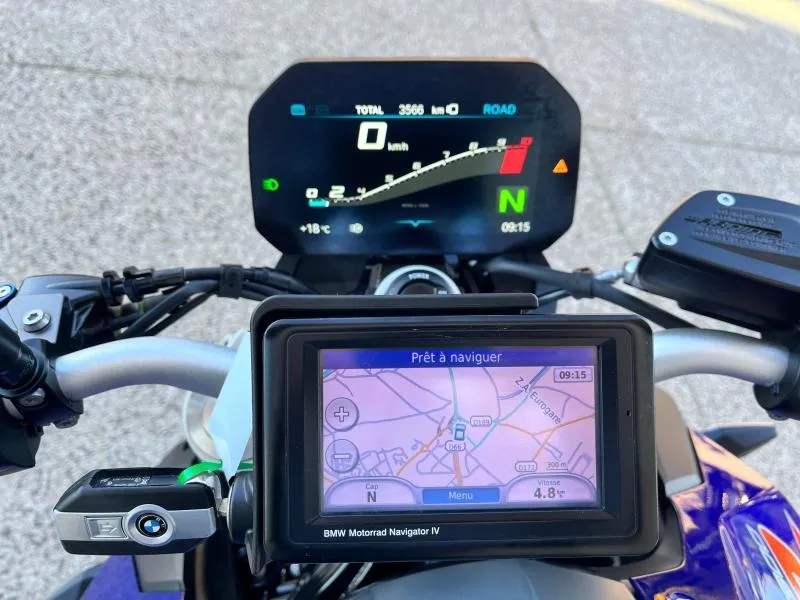 BMW 900 R FINITION PRO 105 CV