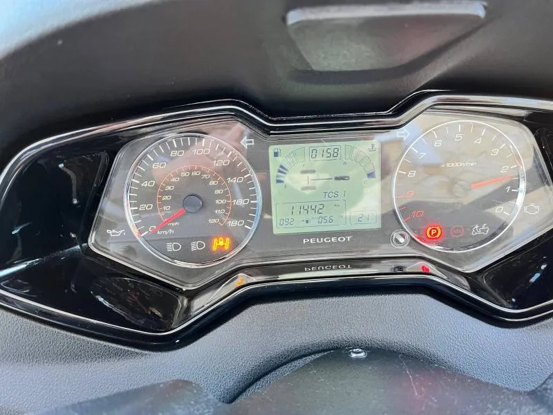 PEUGEOT 400  ABS avec 11442 KM