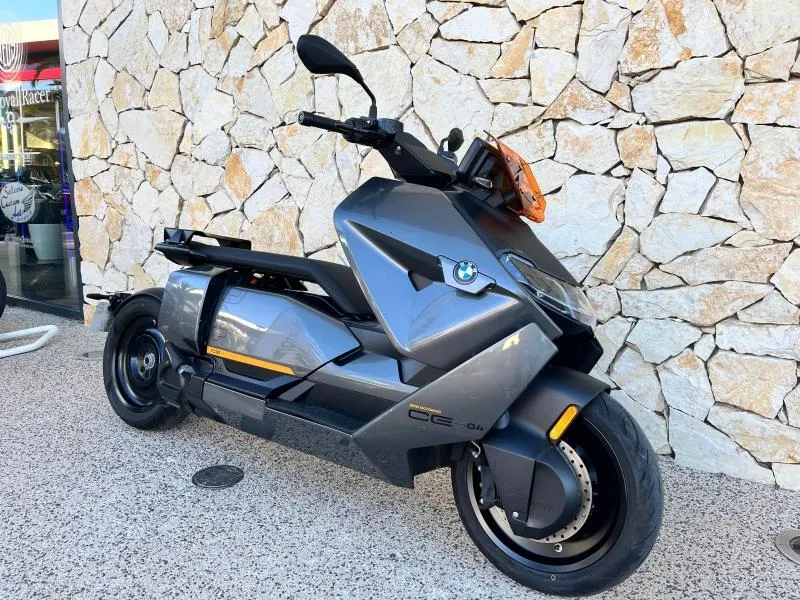 BMW CE04 15kw finition pro, chargeur rapide