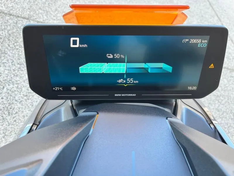 BMW CE04 15kw finition pro, chargeur rapide