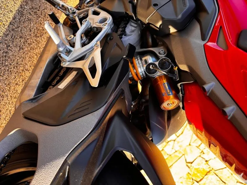 DUCATI 1103 Streetfighter V4 S