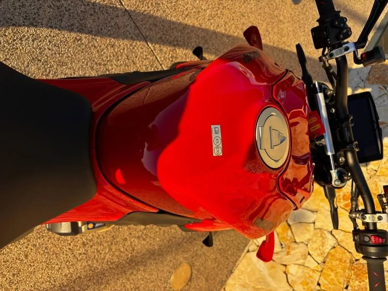 DUCATI 1103 Streetfighter V4 S