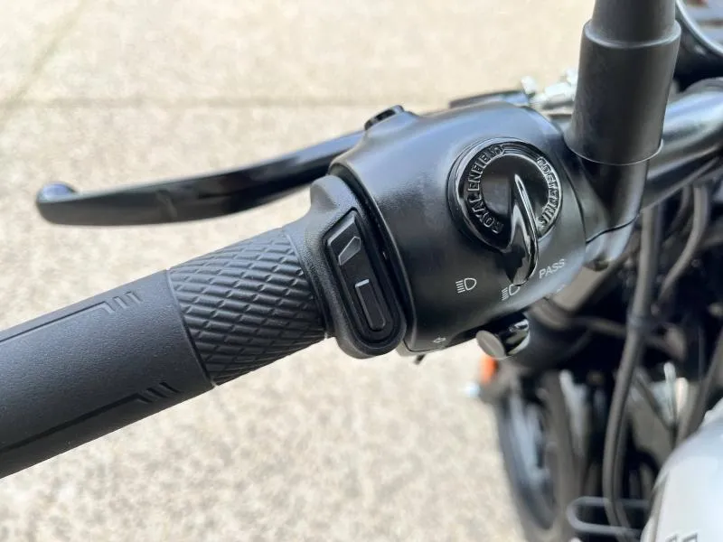 ROYAL ENFIELD 350 HUNTER + OPTIONS NOIR/GRIS