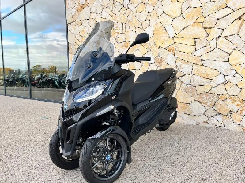 PIAGGIO 400 HPE
