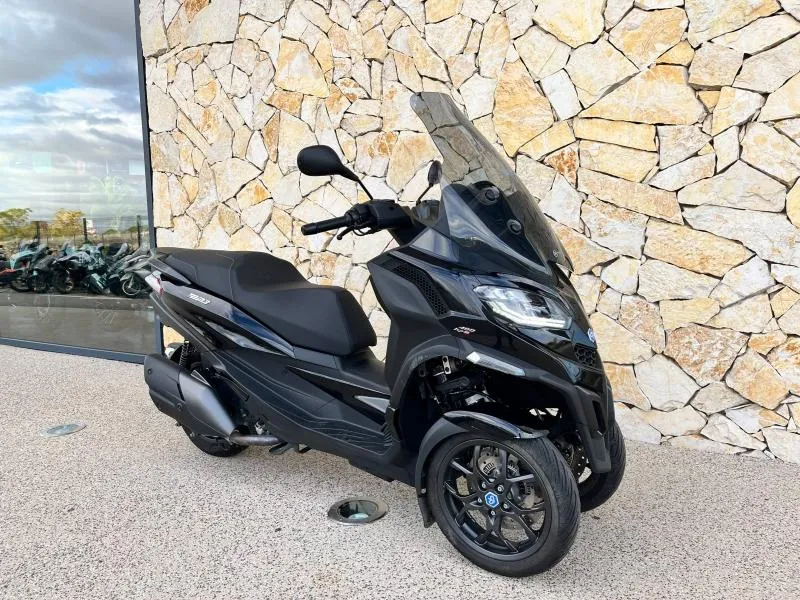 PIAGGIO 400 HPE