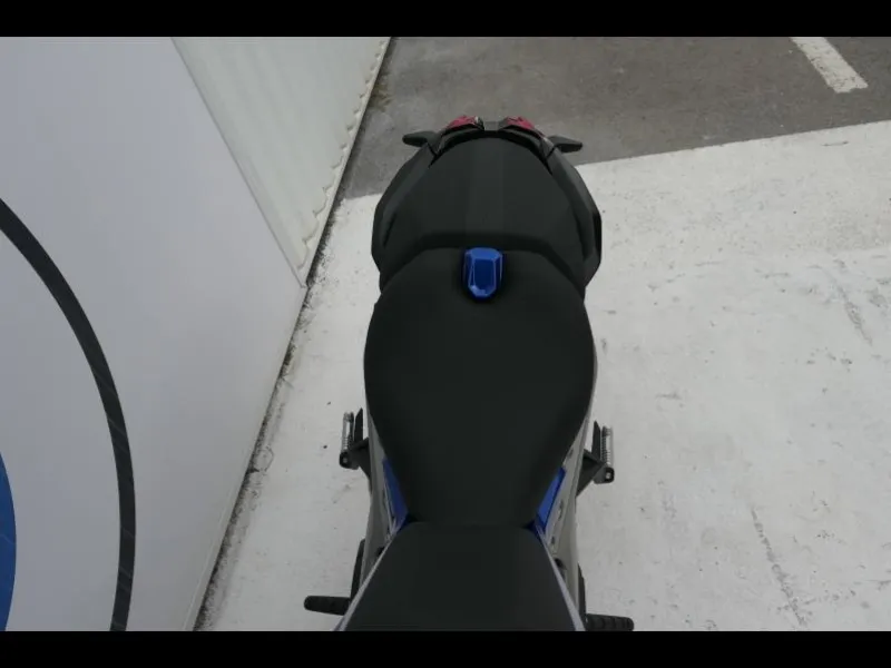 BMW 1300 R Style Exclusive Finition Pro