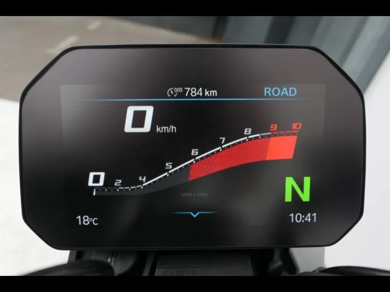 BMW 1300 R Style Exclusive Finition Pro