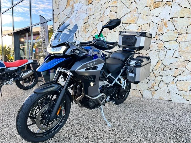 TRIUMPH 1200 GT Explorateur full options
