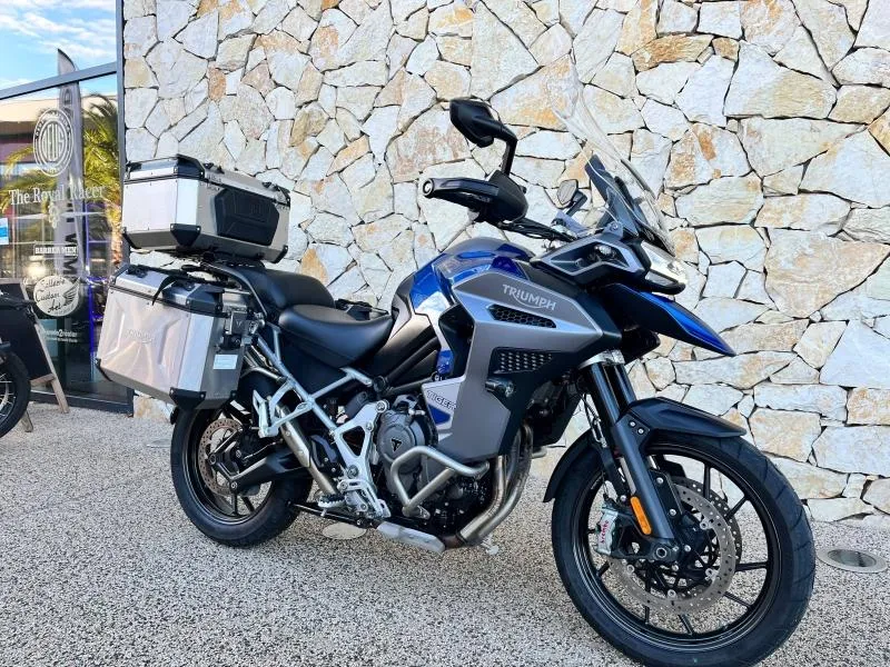 TRIUMPH 1200 GT Explorateur full options
