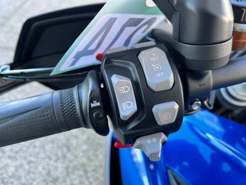 TRIUMPH 1200 GT Explorateur full options