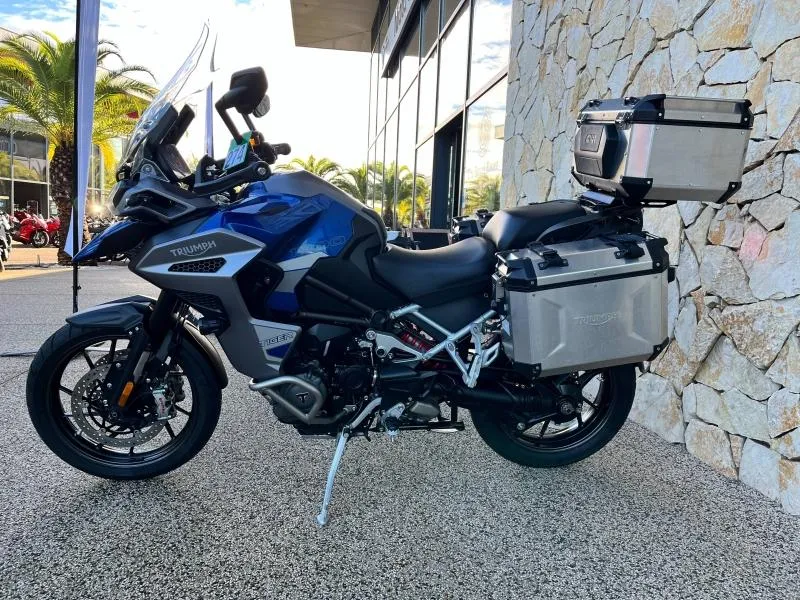 TRIUMPH 1200 GT Explorateur full options