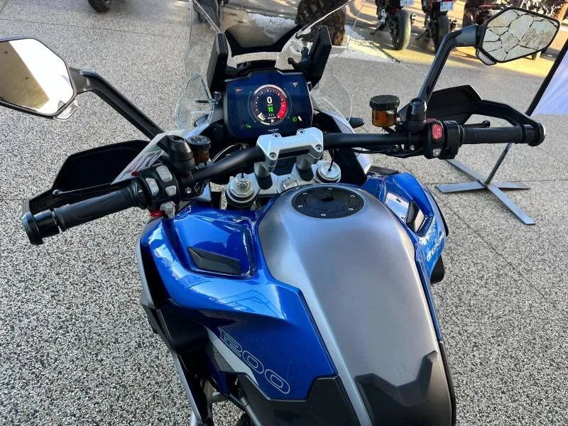 TRIUMPH 1200 GT Explorateur full options