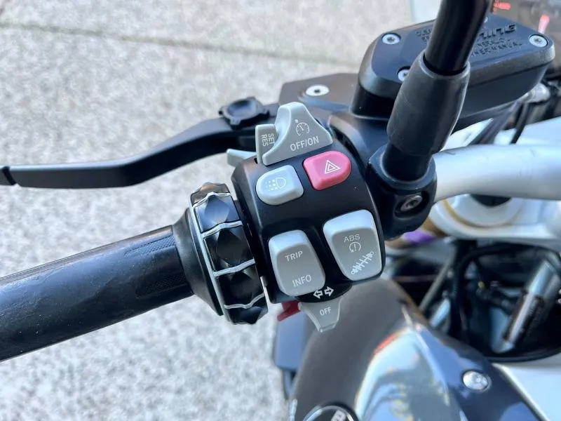 BMW 1200 R FULL PACK + VALISES