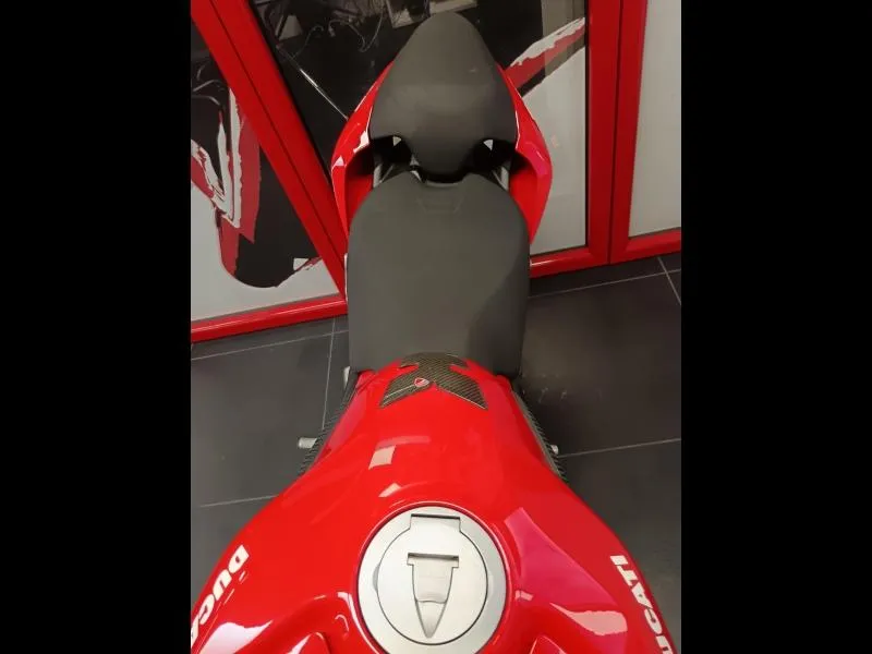 DUCATI 1103 Streetfighter V4 S 2023