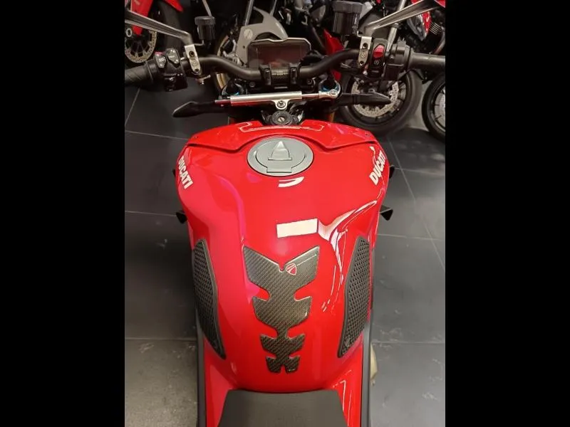 DUCATI 1103 Streetfighter V4 S 2023