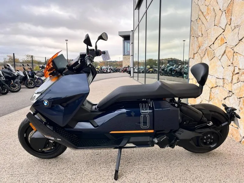 BMW E04  11KW 125CM3 CE04 CE-04