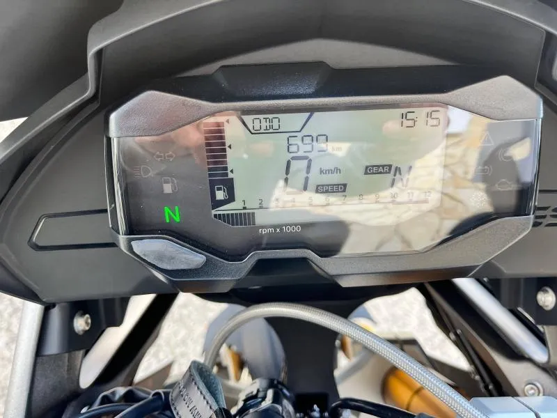 BMW 310 GS 2025 + top case