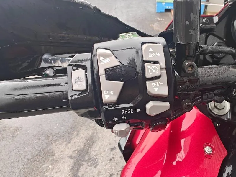 KAWASAKI 1000 S 2023